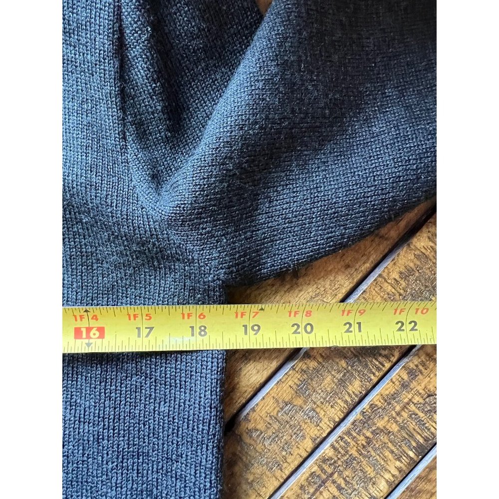 St John Sportswear Knit Gray Crop Blazer Jacket Suit Skirt Set Classic M/6 EUC - Picture 11 of 16